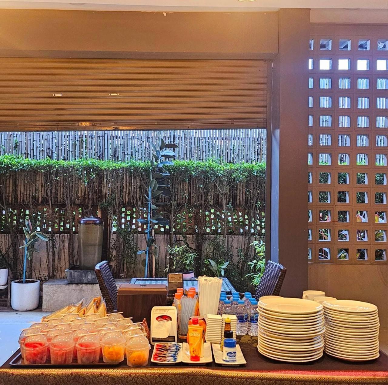 Sawasdee​ Buriram​ Resort Esterno foto